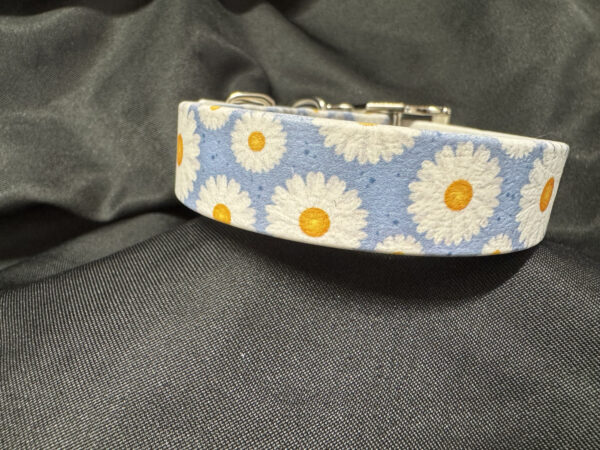 Collier Petit Chien Marguerite – Image 3